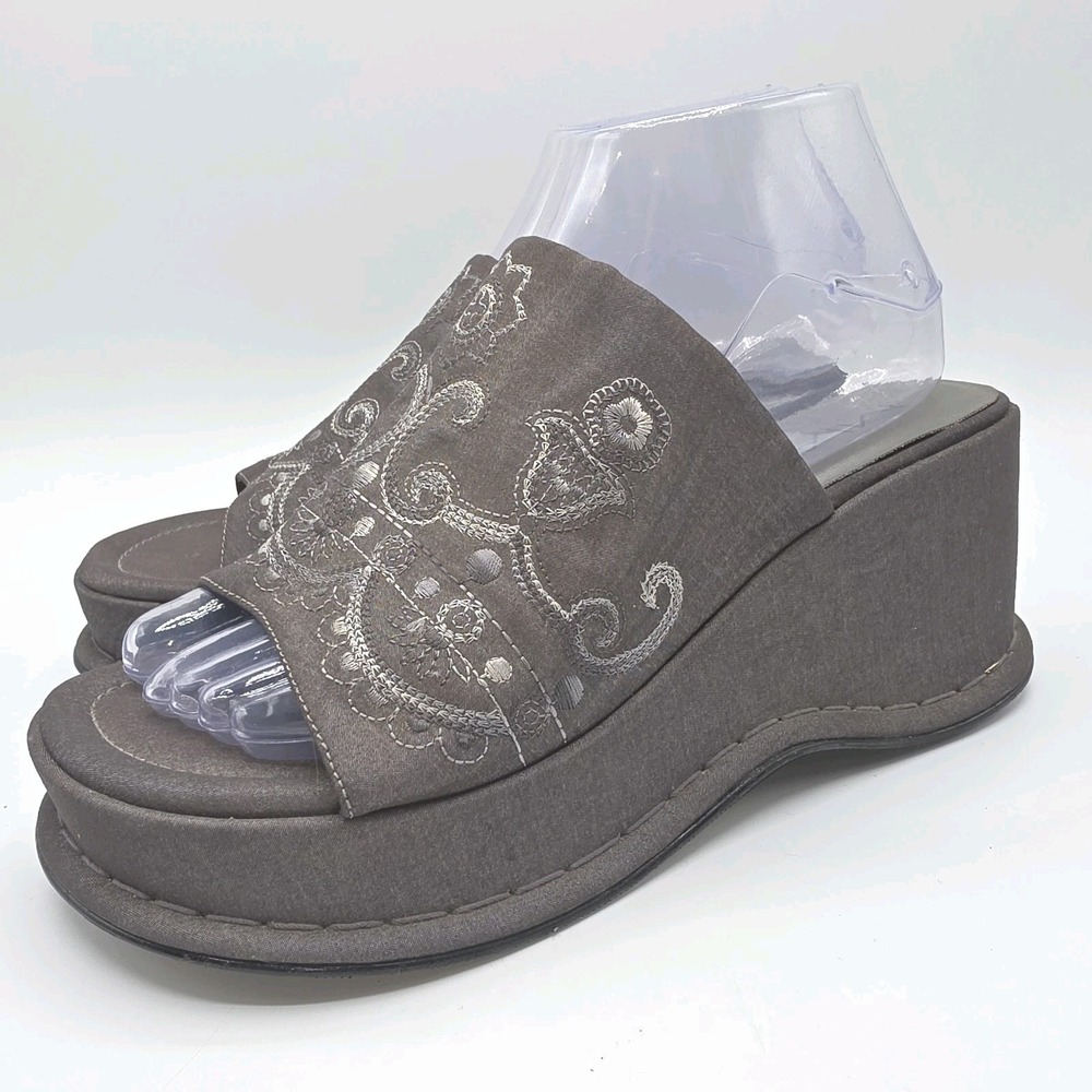 Vintage Y2K MIA Cora Platform Chunky Slide Sandals Shoes Embroidered Gray SZ 8.5